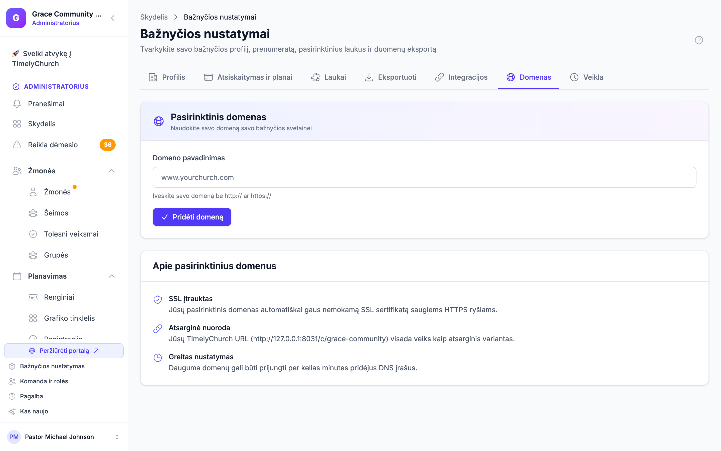 Skirtukas Domenas, rodantis domeno įvesties lauką, pridėtinus DNS įrašus ir patvirtinimo mygtuką